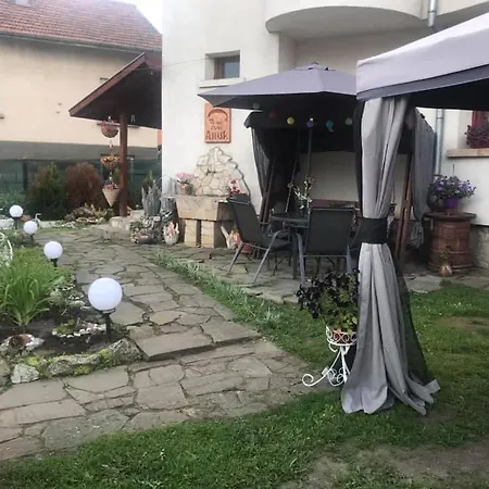 펜션 Къща За Гости Аник *