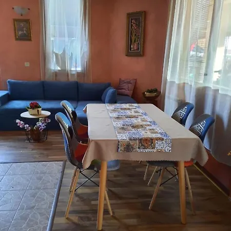 Къща За Гости Аник *